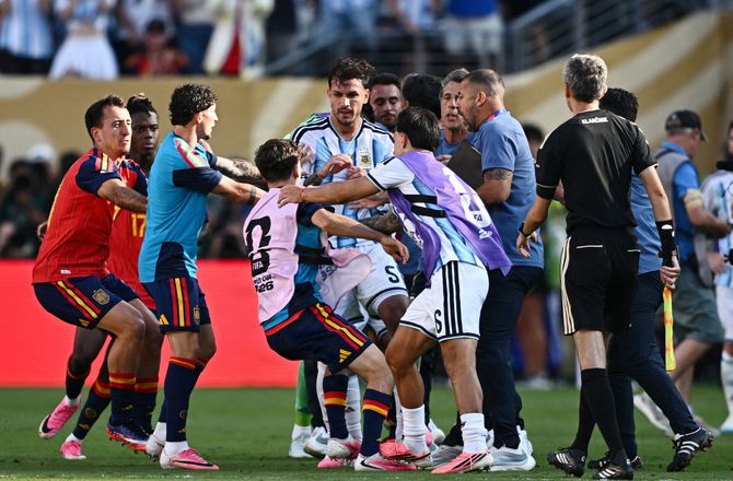 VM -Argentina ramt af FIFA-sager: Forbund og spillere risikerer straf