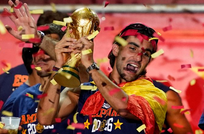 Ligue 1 -Avis: Ferran Torres tæt på PSG-skifte