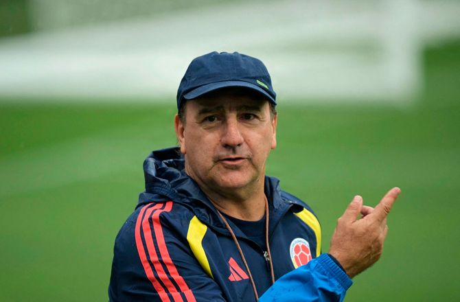 VM -Argentiner fortsætter i spidsen for Colombia