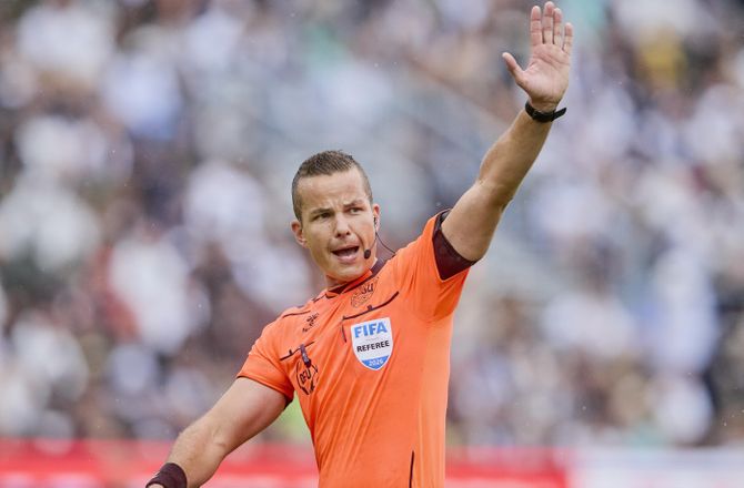 3F Superliga -Morten Krogh får fløjten i Viborg