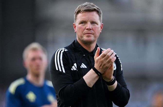 Premier League -Howe takker af: Bedst for begge parter