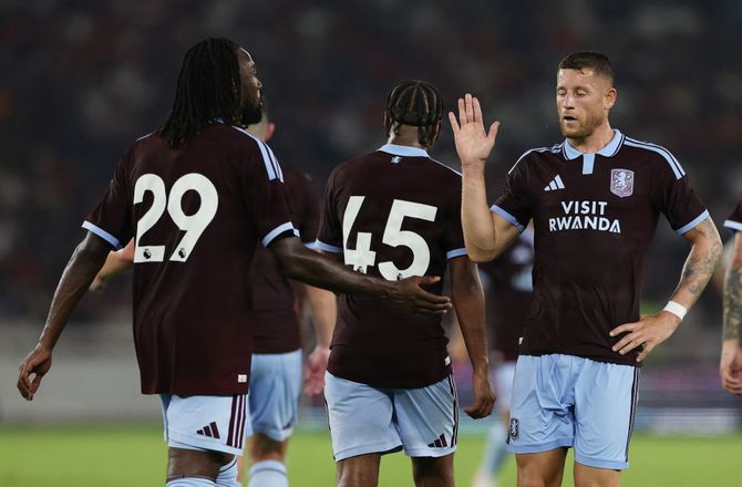 Premier League -Aston Villa sender Guessand til PL-rival