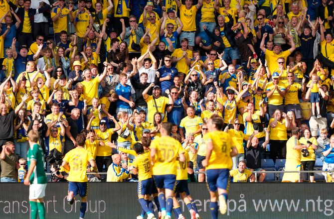 3F Superliga -LIVE: Hyseni får Brøndby Stadion til at eksplodere!