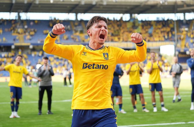 3F Superliga -Olti Hyseni på bænken: Handler om at klø på