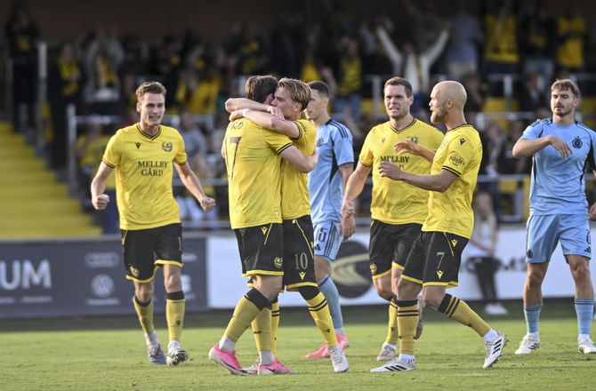 Allsvenskan -0-3 til 4-3: Mjällby i vanvidscomeback mod førerholdet