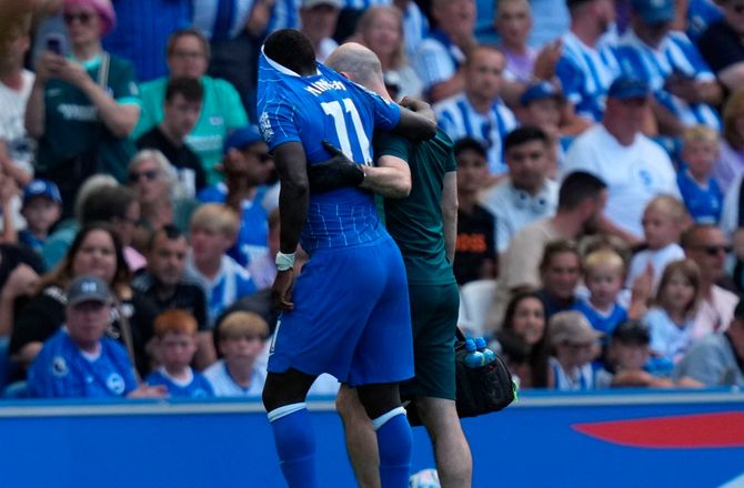 Premier League -Hürzeler deler kedeligt nyt om Minteh