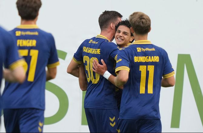 3F Superliga -Brøndby og Randers dominerer rundens hold