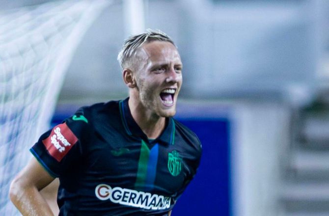 1. Division -Dansk fantomstart: Emil Frederiksen lyner i Kroatien