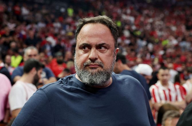 Premier League -Medie: Forest-ejer sagsøger Palace efter pistol-banner