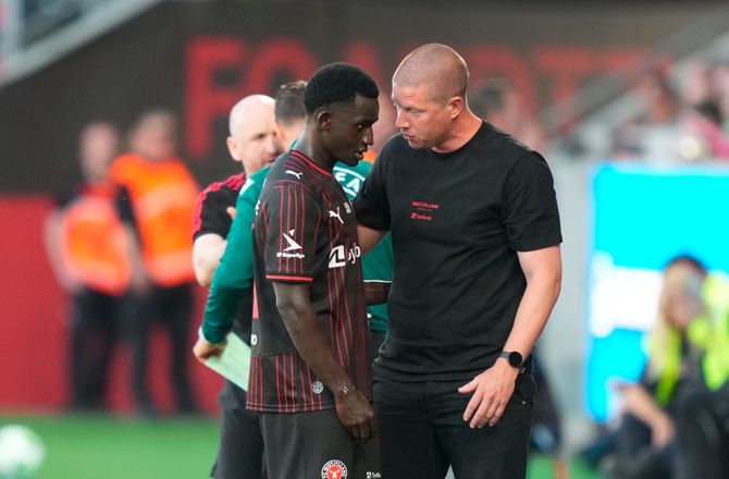 ECL-kval -Tullberg forklarer tidlig udskiftning: Jeg reddede ham