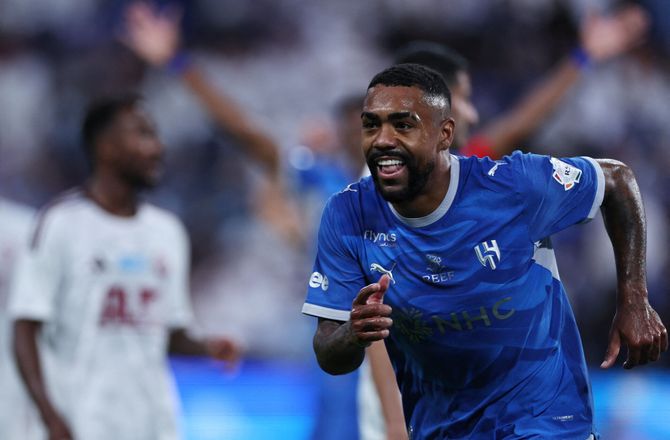 1. Division -Fra Saudi-Arabien til UAE: Malcom klar i ny klub