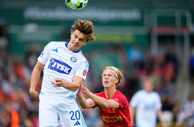 3F Superliga -LIVE: El Plastico er i gang i Farum