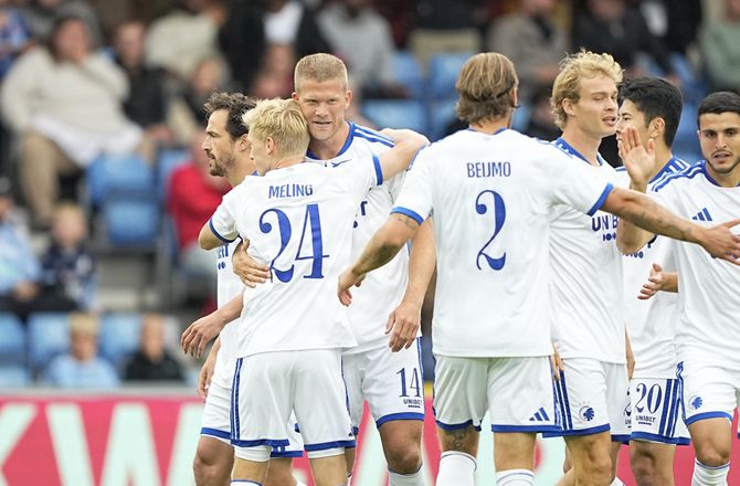 3F Superliga -LIVE: FCK scorer efter 64 sekunder!