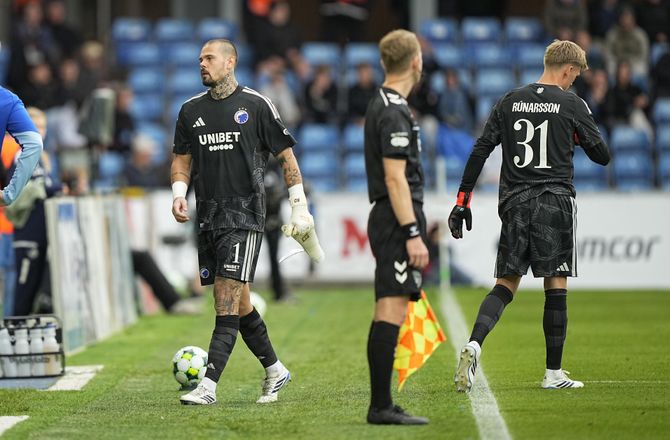 3F Superliga -LIVE: FCK i fuld kontrol!