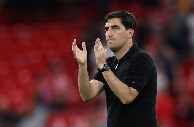 Premier League -Iraola imponeret af defensive debutanter