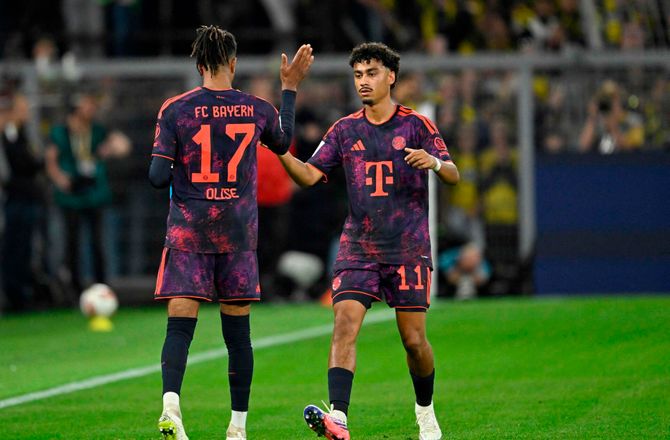 Super Cup (DE)  -Olise i hopla: Bayern slog Dortmund i Super Cup