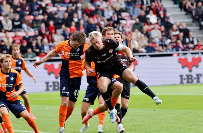 3F Superliga -LIVE: FCM tæt på scoring!