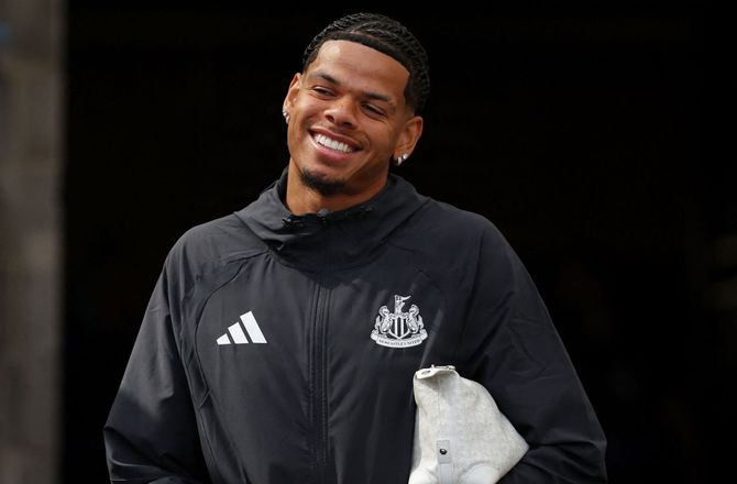 Premier League -Osula starter for Newcastle mod Liverpool