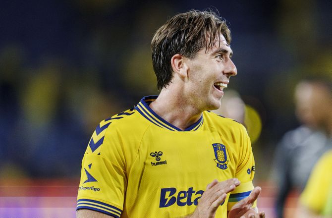 UEFA Nations League B -Luis Binks udtaget til landsholdet