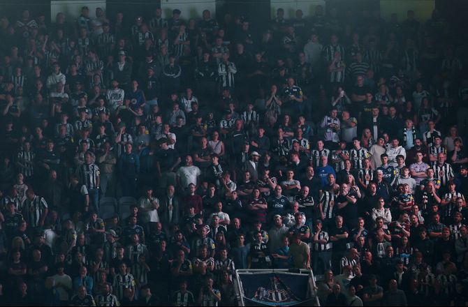 Premier League -Newcastle sender Finneran til Notts County