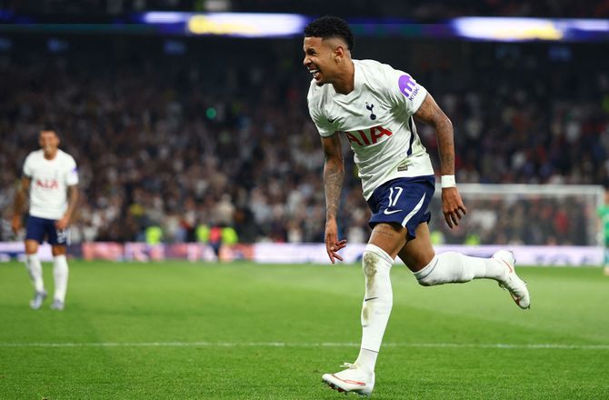 Carabao Cup -De Zerbi: Savio kan blive en af verdens bedste kantspillere