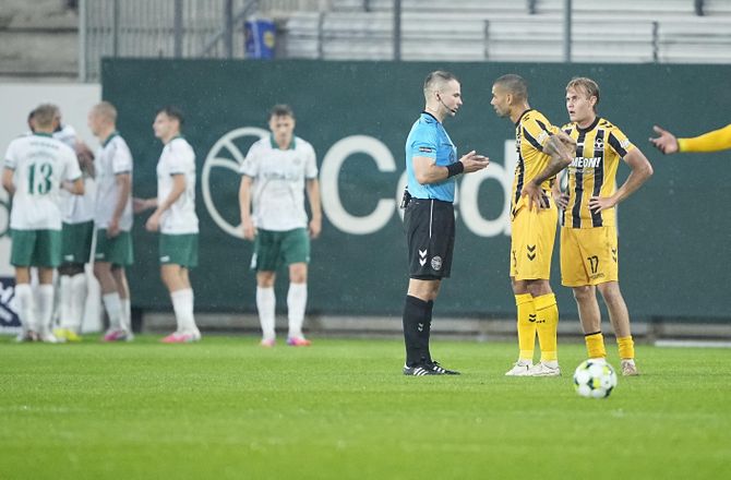 3F Superliga -LIVE: Nyt mål i Horsens!