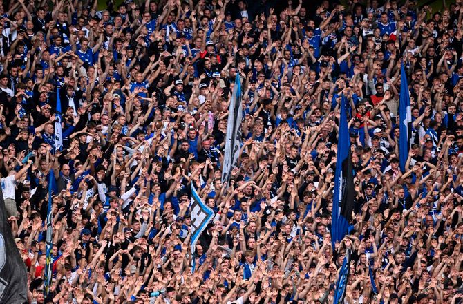 Bundesliga -HSV ydmyget i egen hule