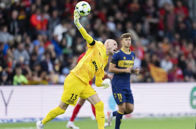 3F Superliga -Ingen bud på FCN-keeper: Fodbolddirektør forbavset