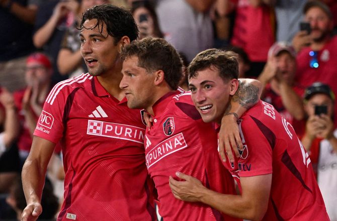 Major League Soccer -Carlo Holse scorede sit første MLS-mål i nedtur