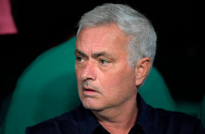 La Liga -Mourinho forstår ikke gult kort: Troede han var død
