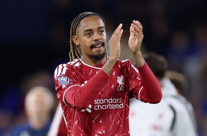 Premier League -Tilfreds Liverpool-chef: Skal være forsigtig med Barcola