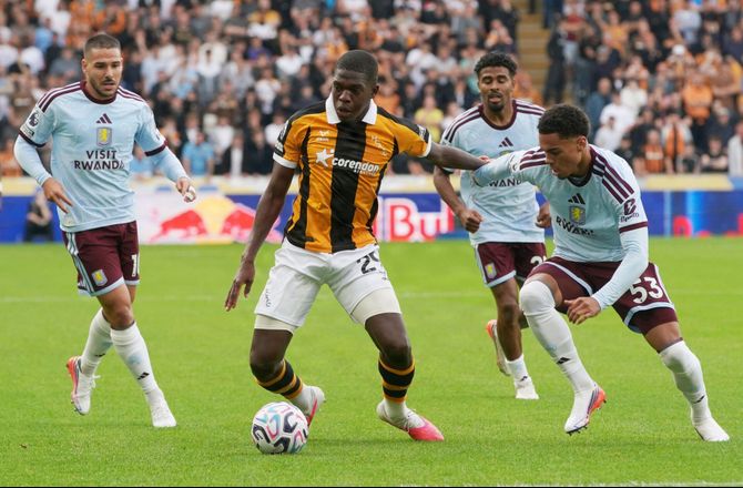 Premier League -Unedbrydelige Hull holdt Aston Villa fra fadet