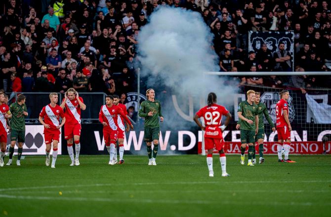 Æresdivisionen -Udsat skandalekamp i Holland endte 3-3