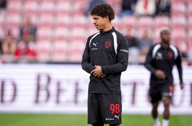 3F Superliga -Dyrt FCM-indkøb blev på bænken: Han var i stand til at spille