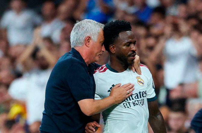 Champions League -Mourinho forsvarer Vinicius: Han fortjener respekt