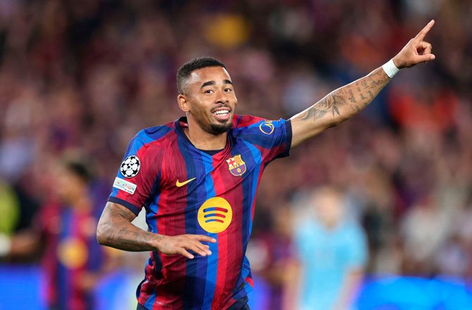 Champions League -LIVE: Jesus åbner målkontoen i Barca!