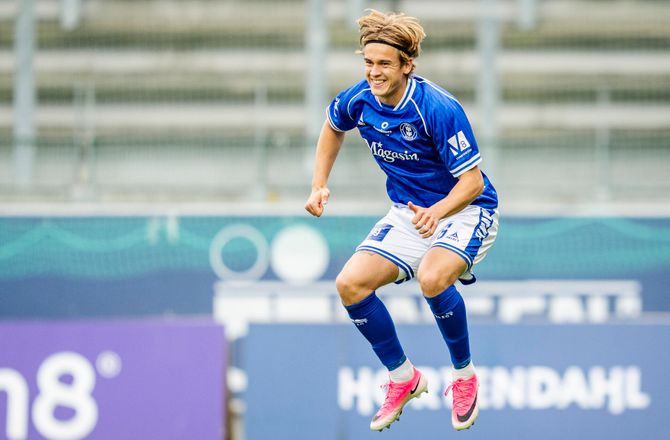 3F Superliga -Silkeborg holder fast - Lyngby skifter én