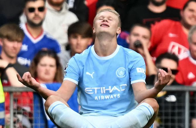 Premier League -Haaland jubler efter derbysejr: Det er personlighed
