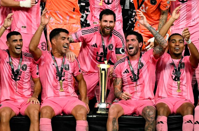 Campeones Cup -Messi vinder trofæ nummer 49