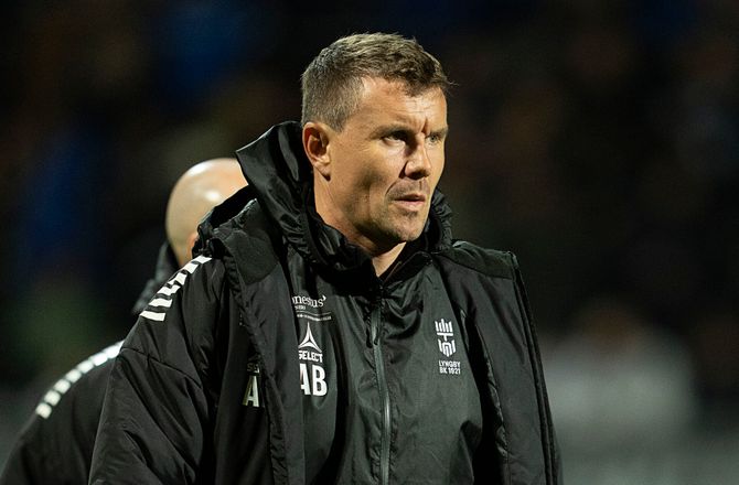 3F Superliga -Bjelland tager ansvar for kollaps: Sidste to mål er på mig