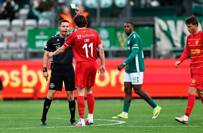 3F Superliga -LIVE: Gult til Lind efter bizar jubelscene