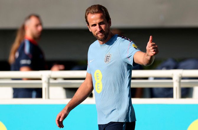 Bundesliga -Kane overvejer NFL-karriere