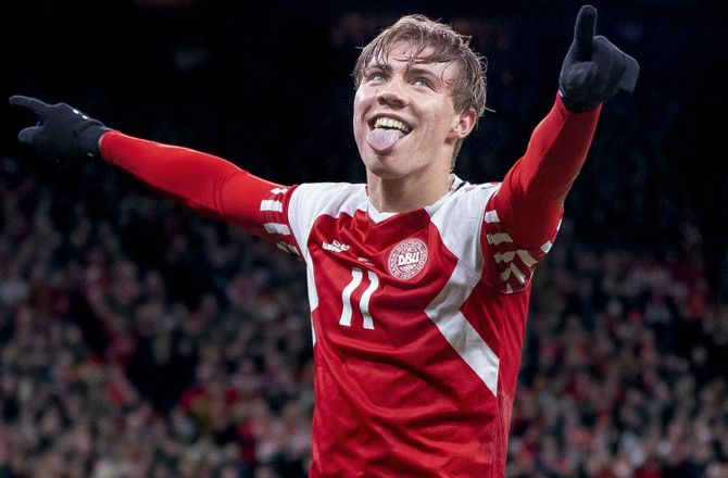 Danmark -Intet United-krav mod Schweiz: Højlund starter i Parken