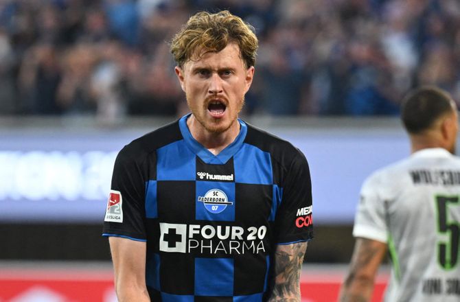 Bundesliga -Augsburg hapser forsvarsspiller hos oprykker