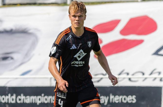 Betinia Liga -Jura erstatter fodbold: BIF-debut er Arndal-Lauritzens højdepunkt