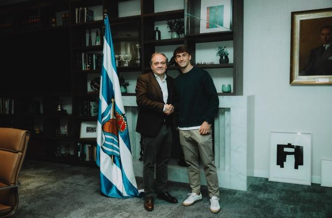 Segunda B -Angriber forlænger i Real Sociedad