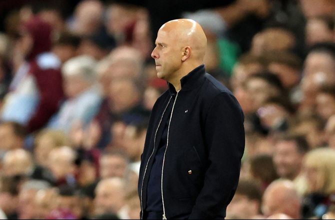 Premier League -Slot efter nederlag: Vi indkasserer for mange mål