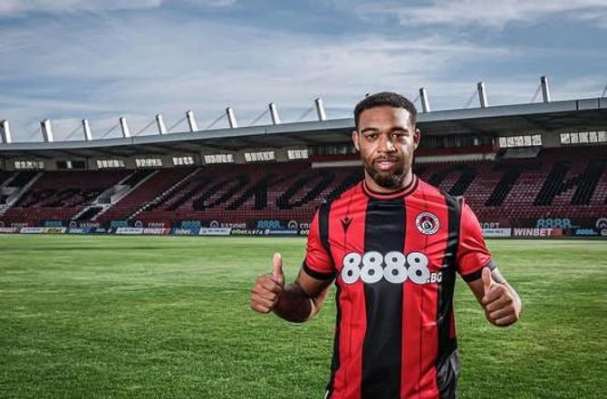 Division A -Jordon Ibe tager på bulgarsk eventyr