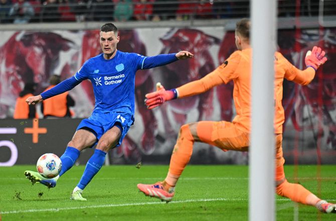 Bundesliga -Schick overhalede Berbatov: Vi er stabile igen