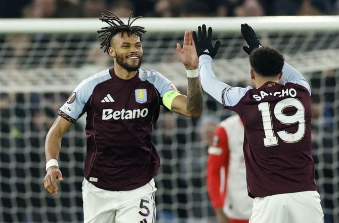 Europa League -Aston Villa klar til kvartfinalerne